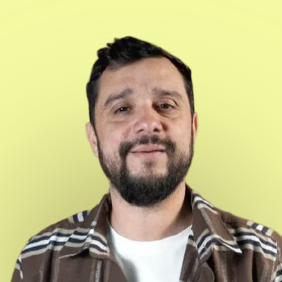 uc_stacked_images_elementor_b17c5d2_item4