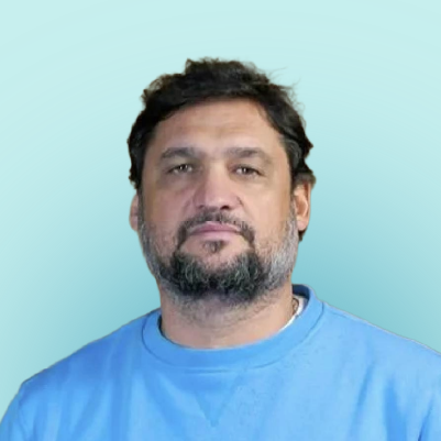 uc_stacked_images_elementor_b17c5d2_item3